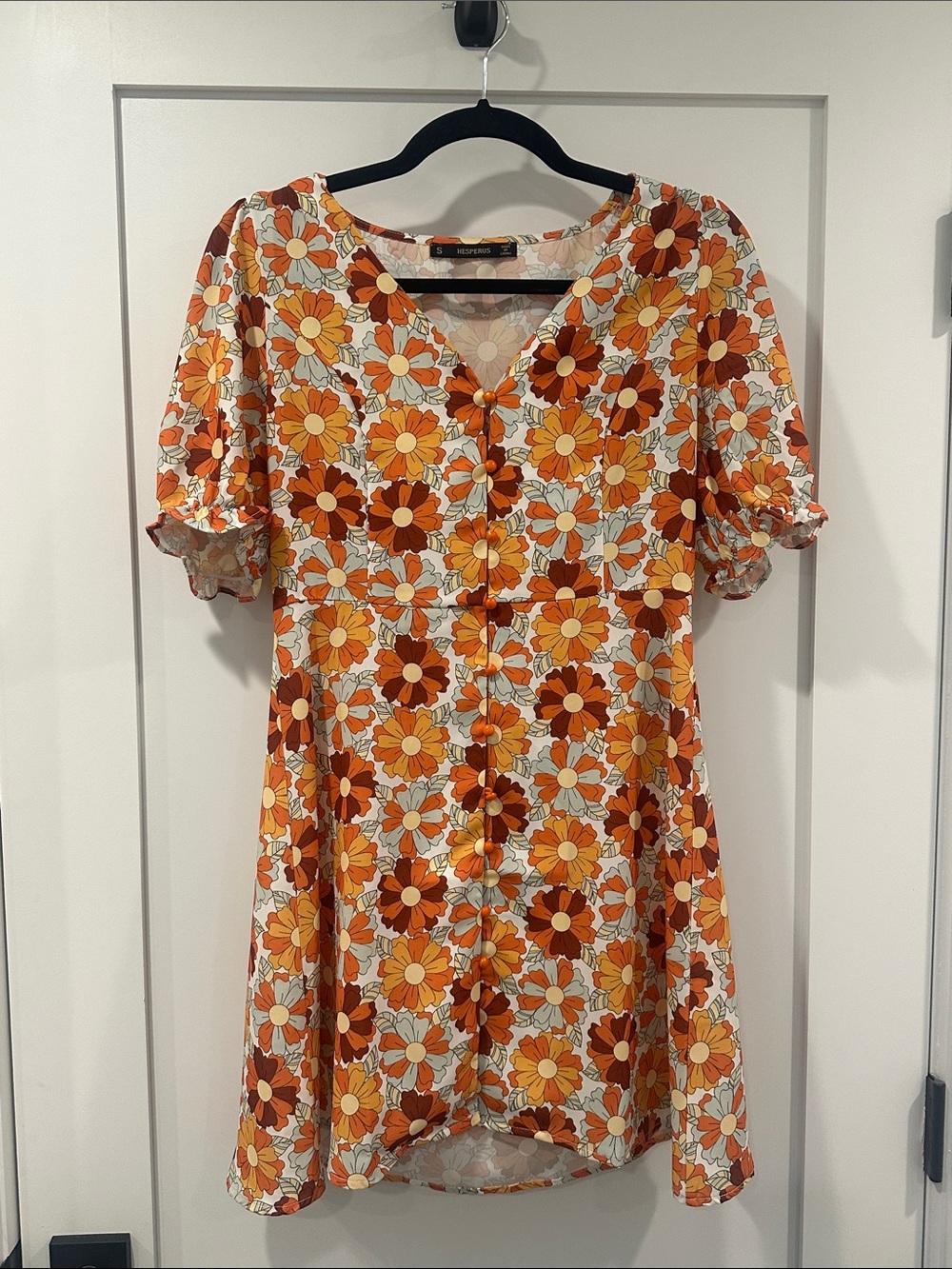 Hesperus Retro Floral Button-Front Dress in Orange & Cream Size Small